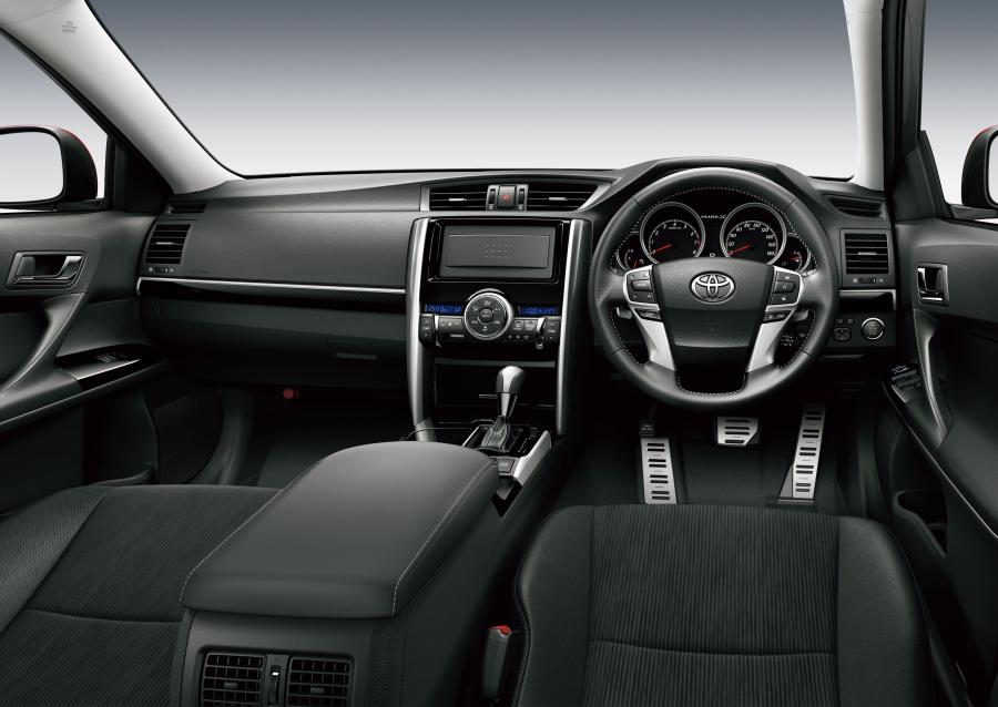 Торпедо Toyota Mark X 250S Four (GRX130) 2016 года  (фото 2 из 4)